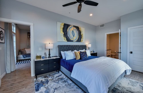 Tuscaloosa Condo | Airavata Corner! Steps away from Amphitheater and downtown!