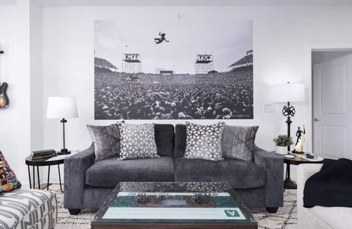 Pelham Apartment | Luxury 2 BR Getaway Near Oak Mountain Park