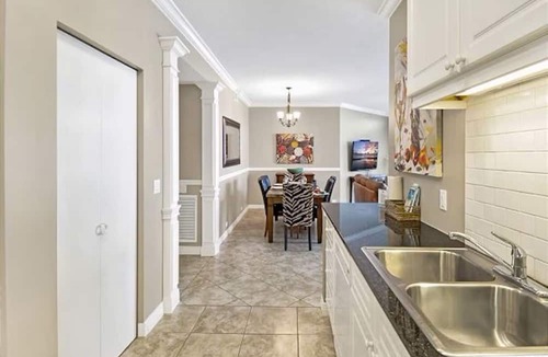 Navarre Beach Condo | Beach Colony West 11C Gulf-Front 3BD/3BA w/Beach Service + Sleeps up to 8
