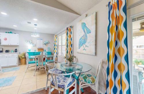 Ono Island House | Home with kitchen patio playground central AC & WD