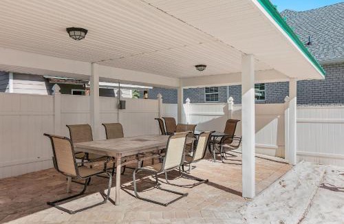 Foley House | Happy Ours