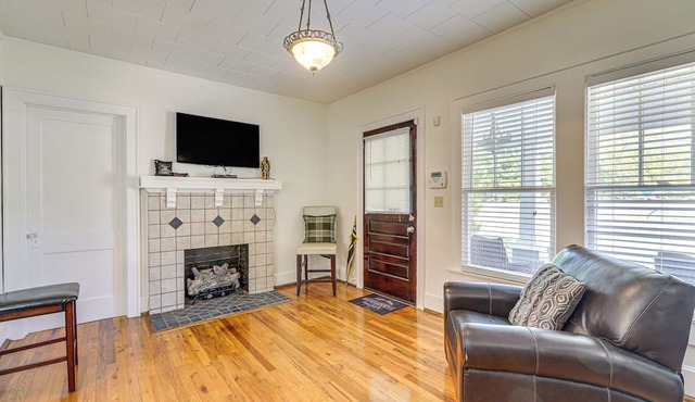 Main Street Home: 1 Mi to Callaway Gardens
