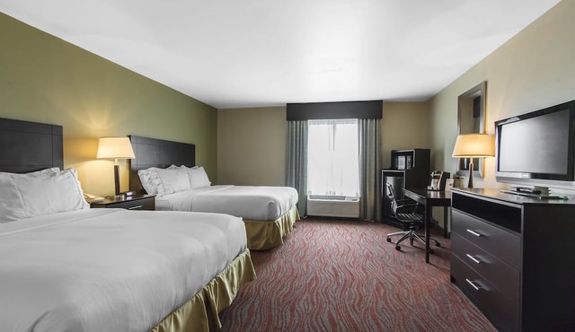 Holiday Inn Express Hotel & Suites Cullman by IHG