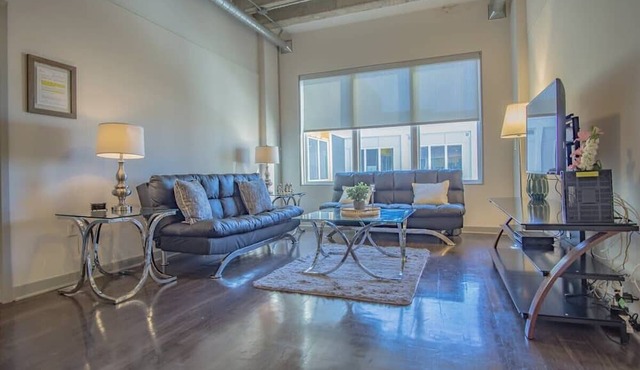 1BR Apartment Walking Distance to FOX Theatre