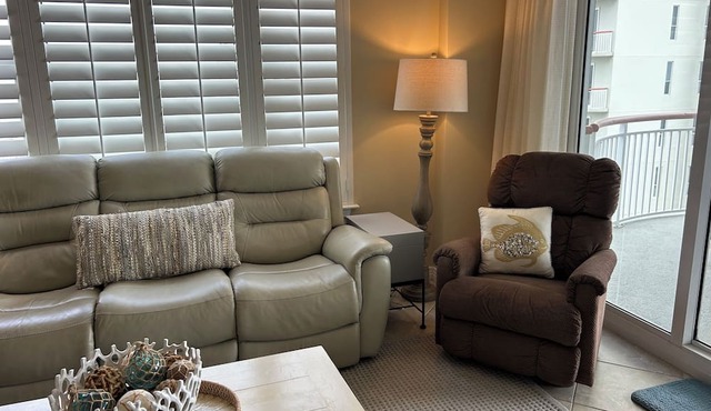 Beach Colony West 12A Gulf-Front 3 BD/3BA w/Beach Service & Onsite Management