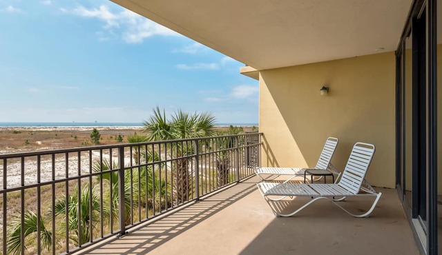 Unit 221 | Holiday Isle. Great ocean views, pools, location!