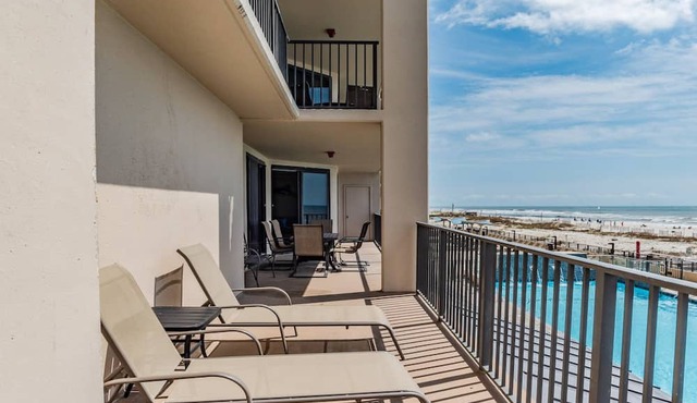2nd Floor, HUGE Balcony, Premium Phoenix X Condo!