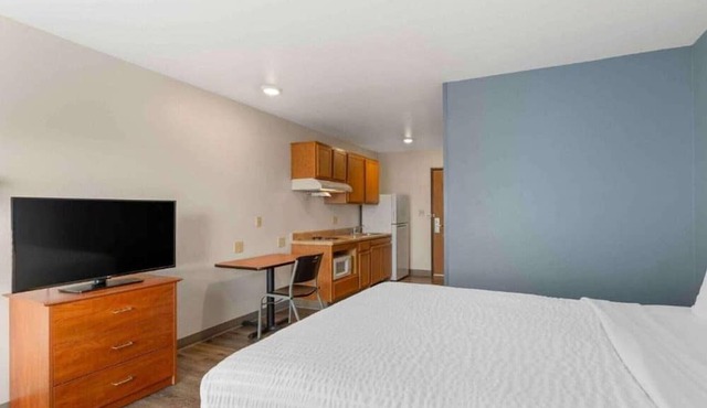 1 King Bed | Hearing Accessible, Kitchen