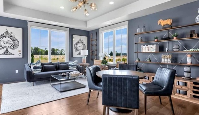 Landing | Chic 2BD, Courtyard, Gym