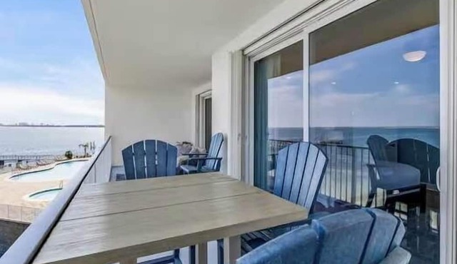 HP301 | Waterfront Views, Pool, Hot Tub & Dock