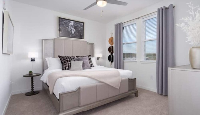 Luxury 2 BR Getaway Near Oak Mountain Park