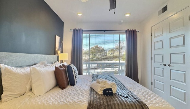 Urban Hideaway Near Downtown Hotspots