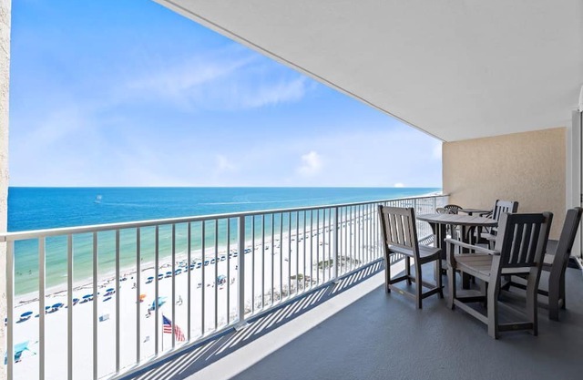 Beachfront Condo w/Breath Taking Sunset Views | Pool & Sauna | Sleeps 10